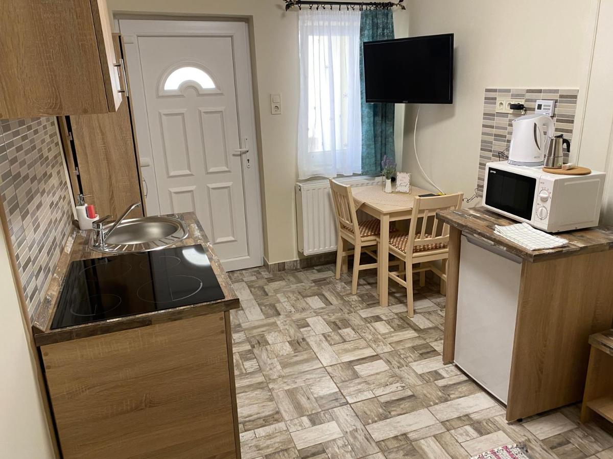 Levendula Vendeghaz Appartement Hajduboszormeny Buitenkant foto