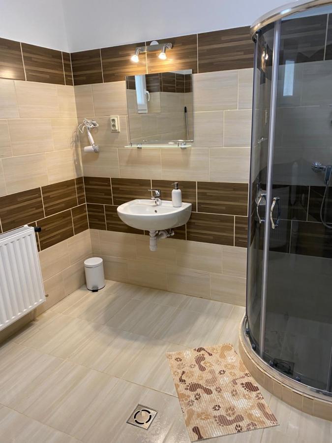 Levendula Vendeghaz Appartement Hajduboszormeny Buitenkant foto
