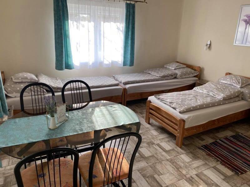 Levendula Vendeghaz Appartement Hajduboszormeny Buitenkant foto