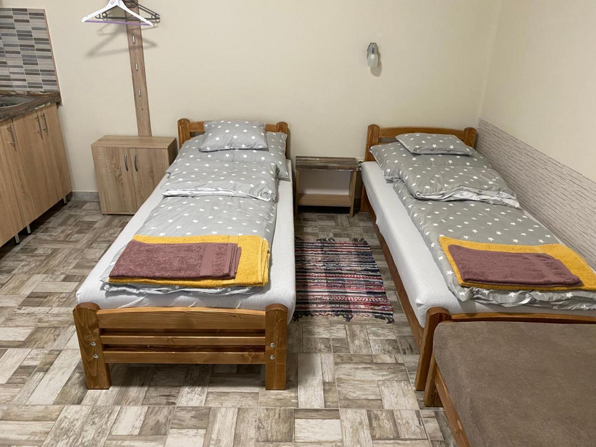 Levendula Vendeghaz Appartement Hajduboszormeny Buitenkant foto