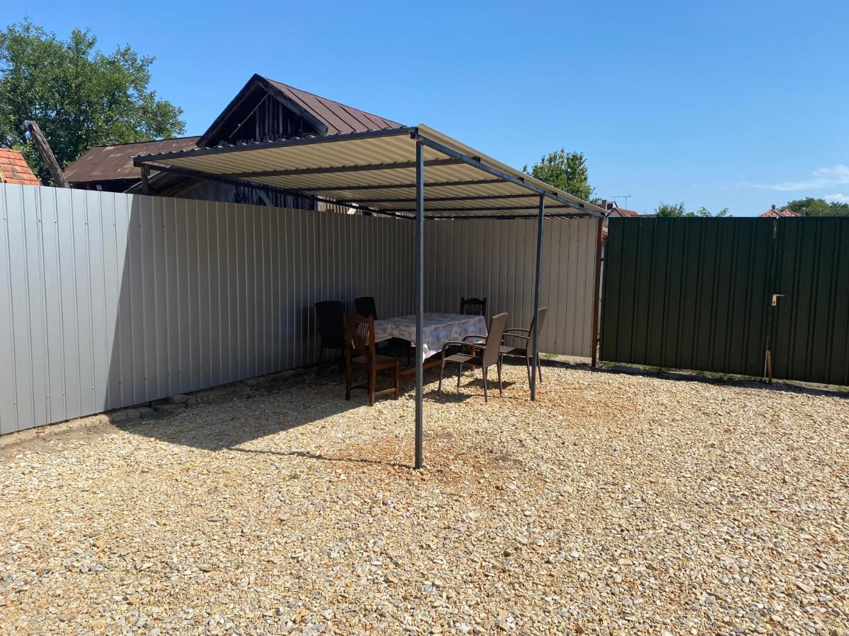 Levendula Vendeghaz Appartement Hajduboszormeny Buitenkant foto