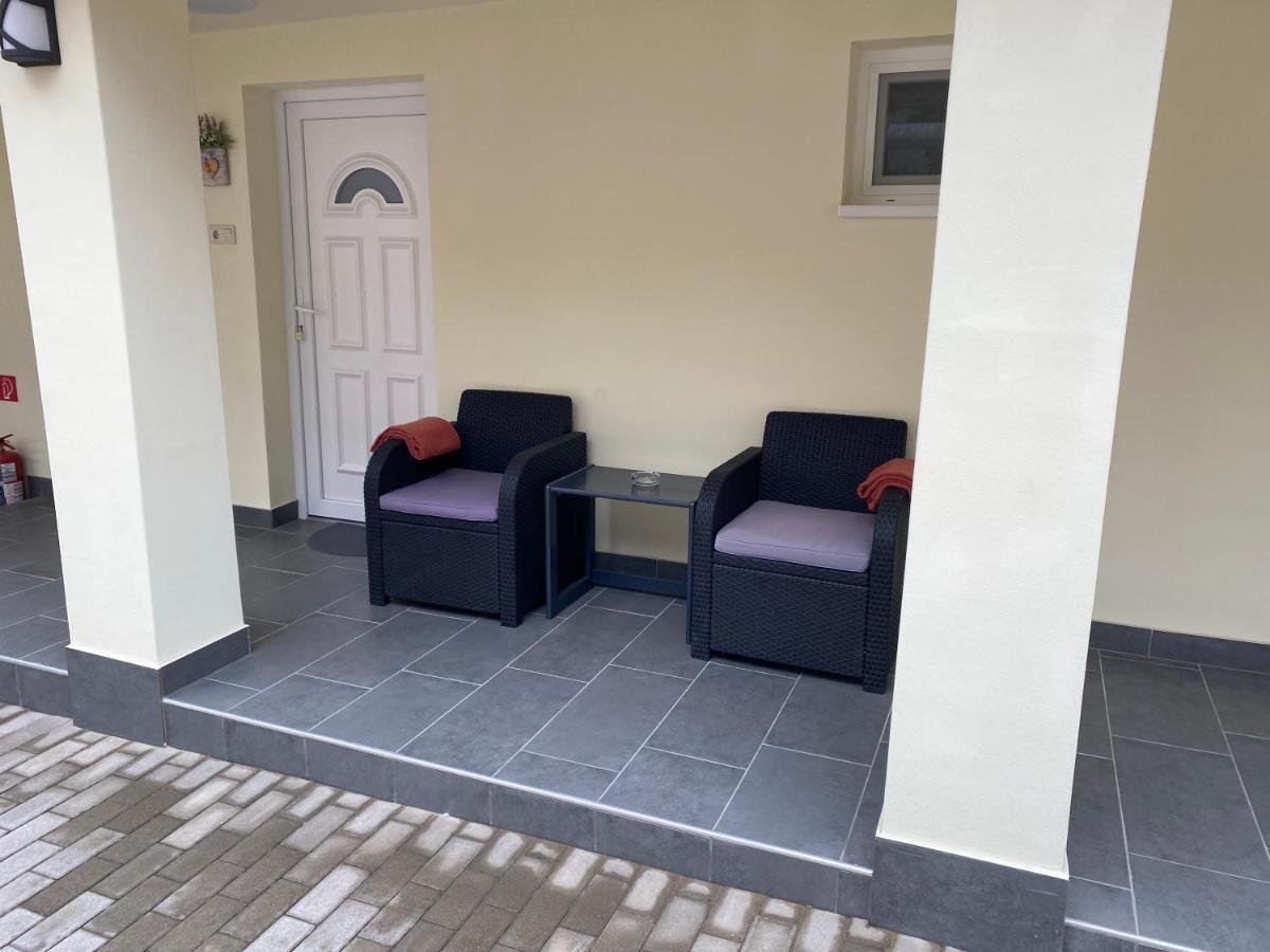 Levendula Vendeghaz Appartement Hajduboszormeny Buitenkant foto