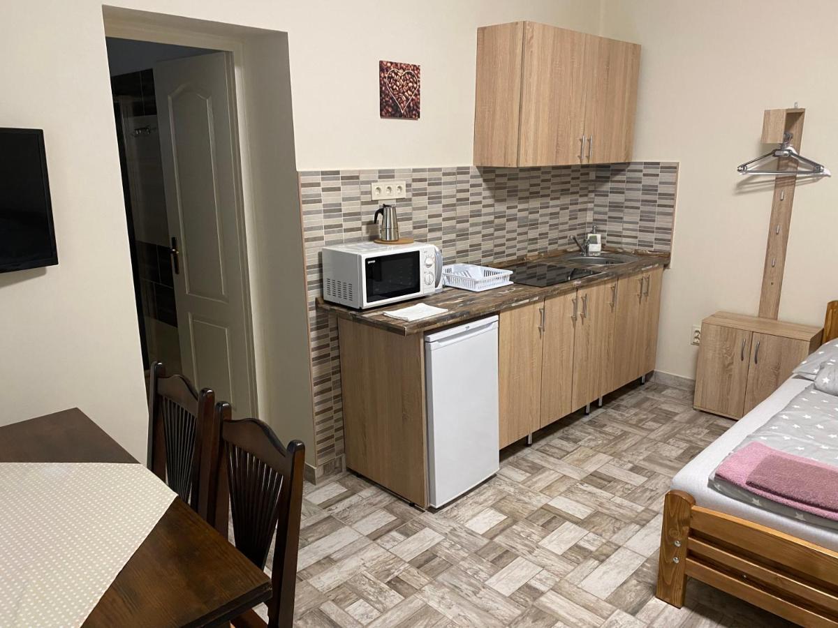 Levendula Vendeghaz Appartement Hajduboszormeny Buitenkant foto