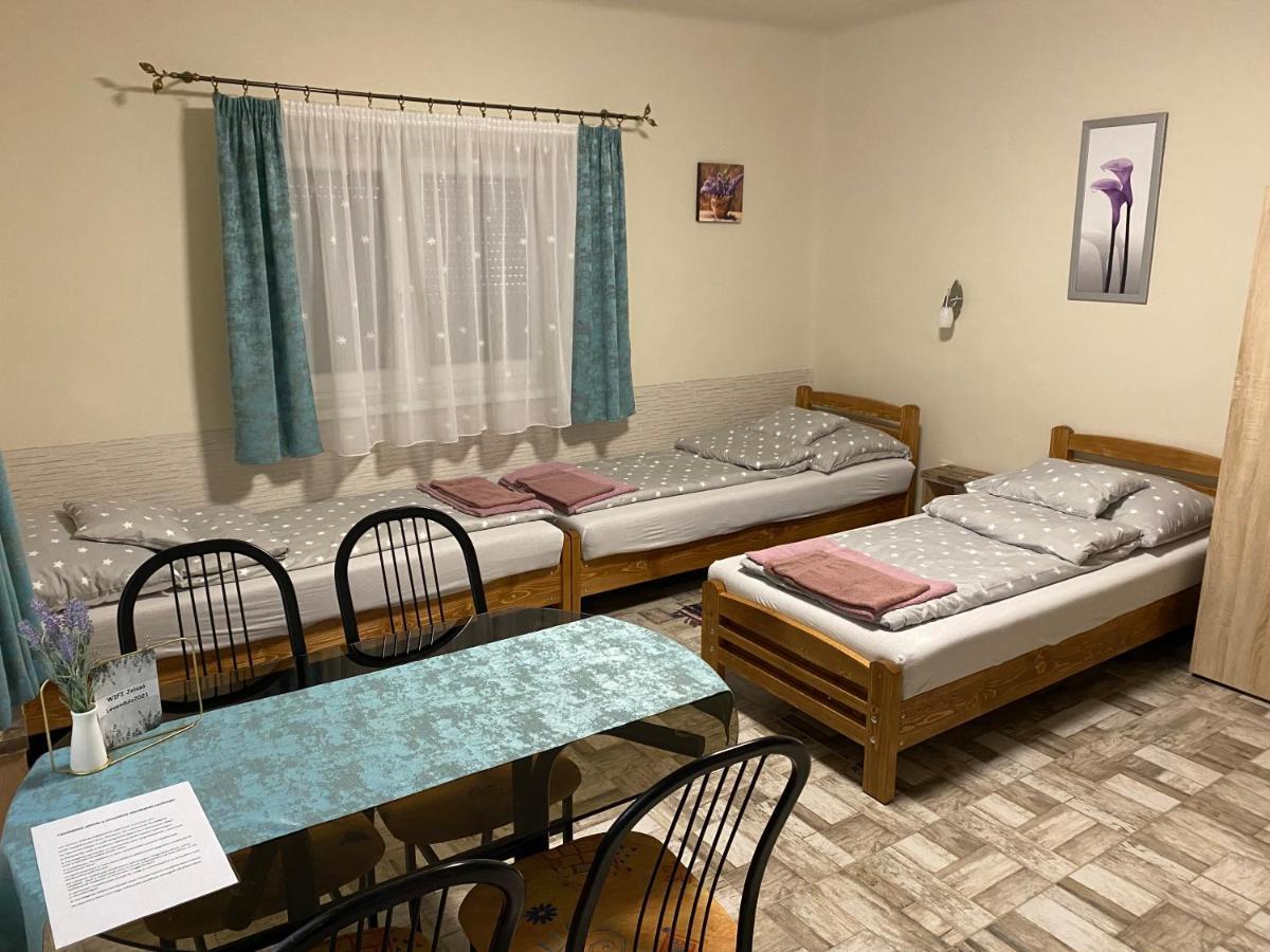 Levendula Vendeghaz Appartement Hajduboszormeny Buitenkant foto