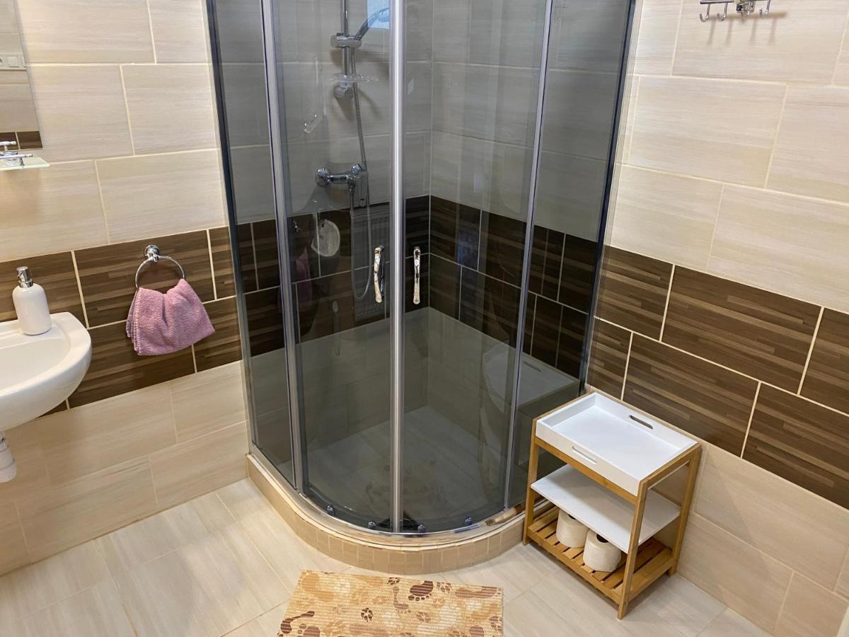 Levendula Vendeghaz Appartement Hajduboszormeny Buitenkant foto