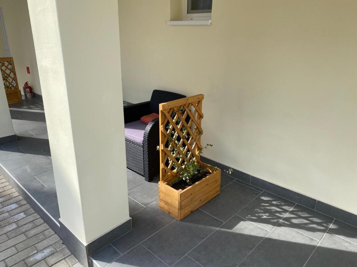 Levendula Vendeghaz Appartement Hajduboszormeny Buitenkant foto