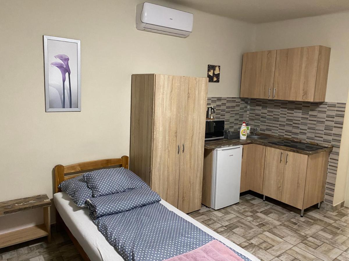 Levendula Vendeghaz Appartement Hajduboszormeny Buitenkant foto