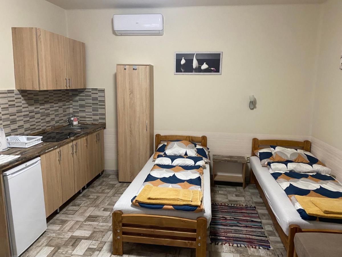 Levendula Vendeghaz Appartement Hajduboszormeny Buitenkant foto